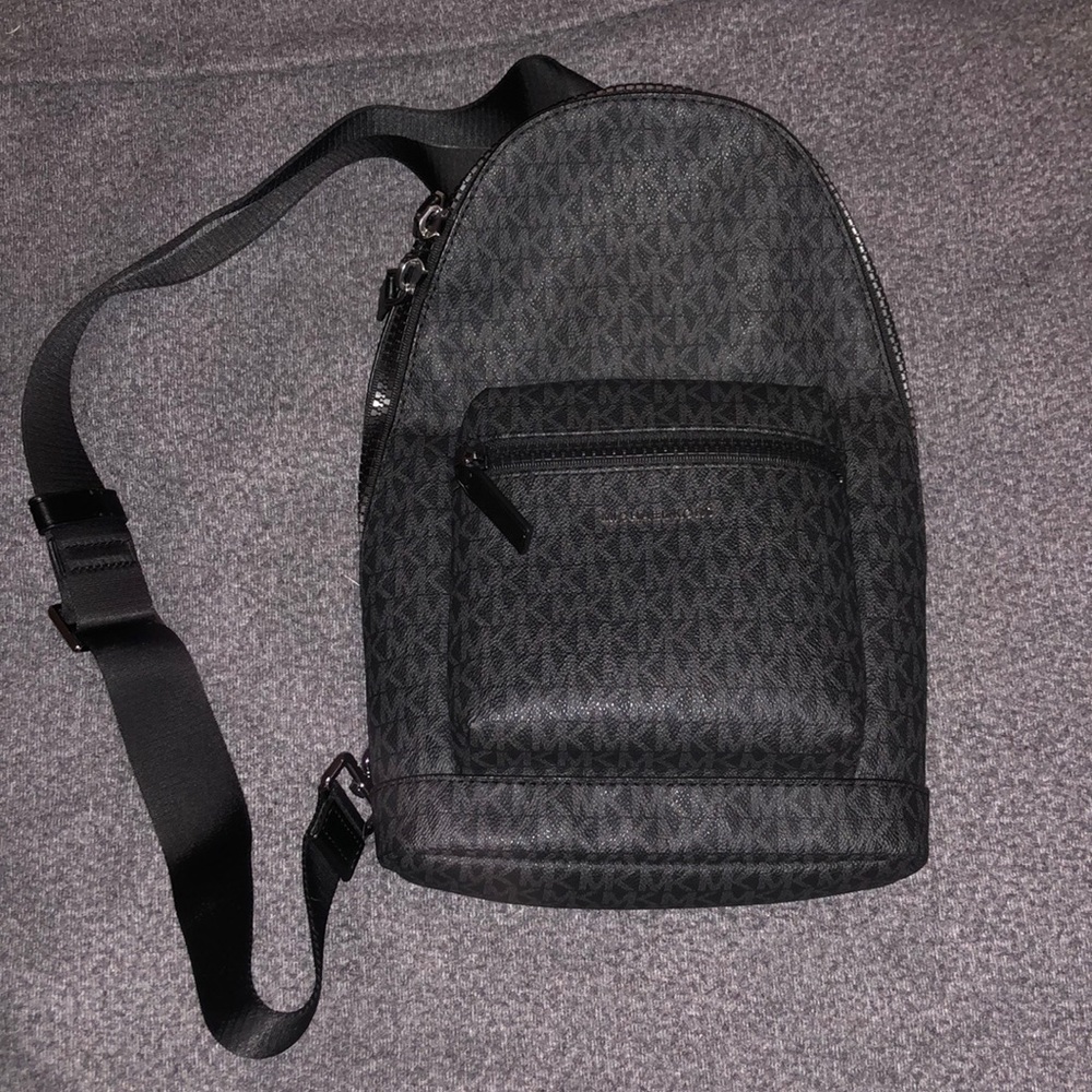Michael Kors Across the chest bag